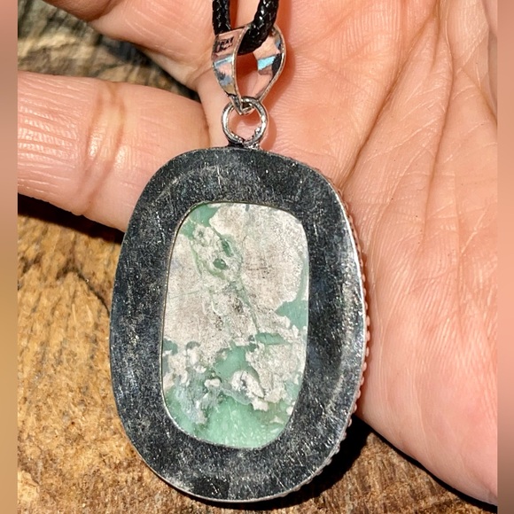 Variscite- Utahlite Pendant 2" - Picture 7 of 10